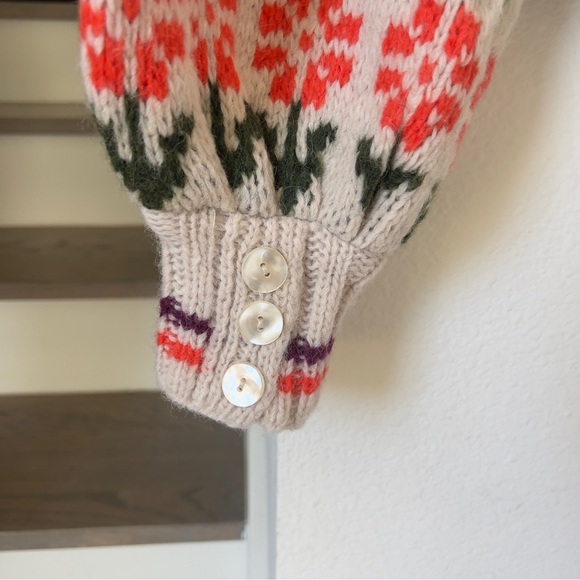 NWT Free People Frills Softspun Sweater in Oatmeal Tulip Combo - Picture 6 of 7